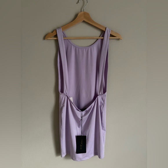 Backless dress - Picture 4 of 4